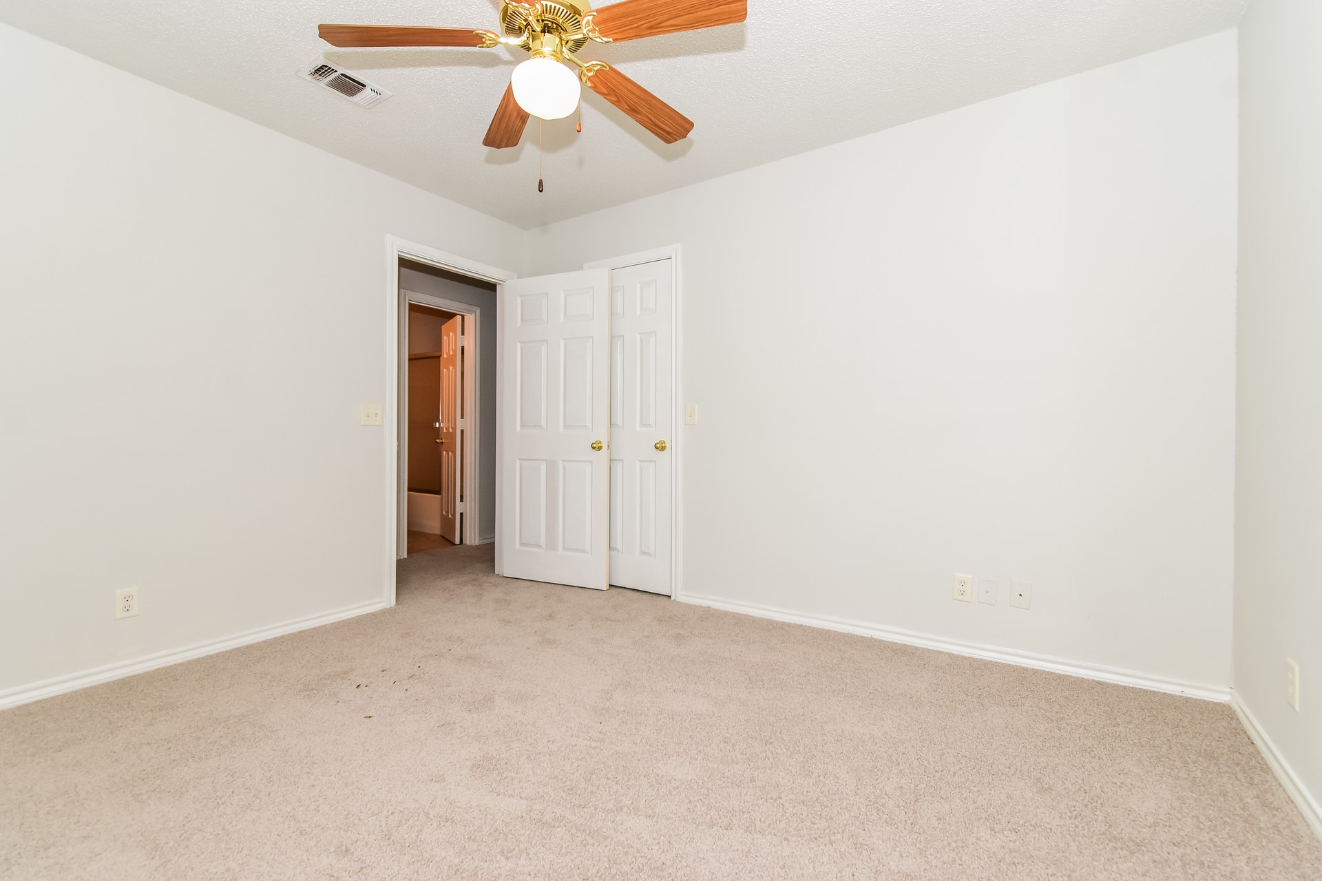 2127 N Village Drive