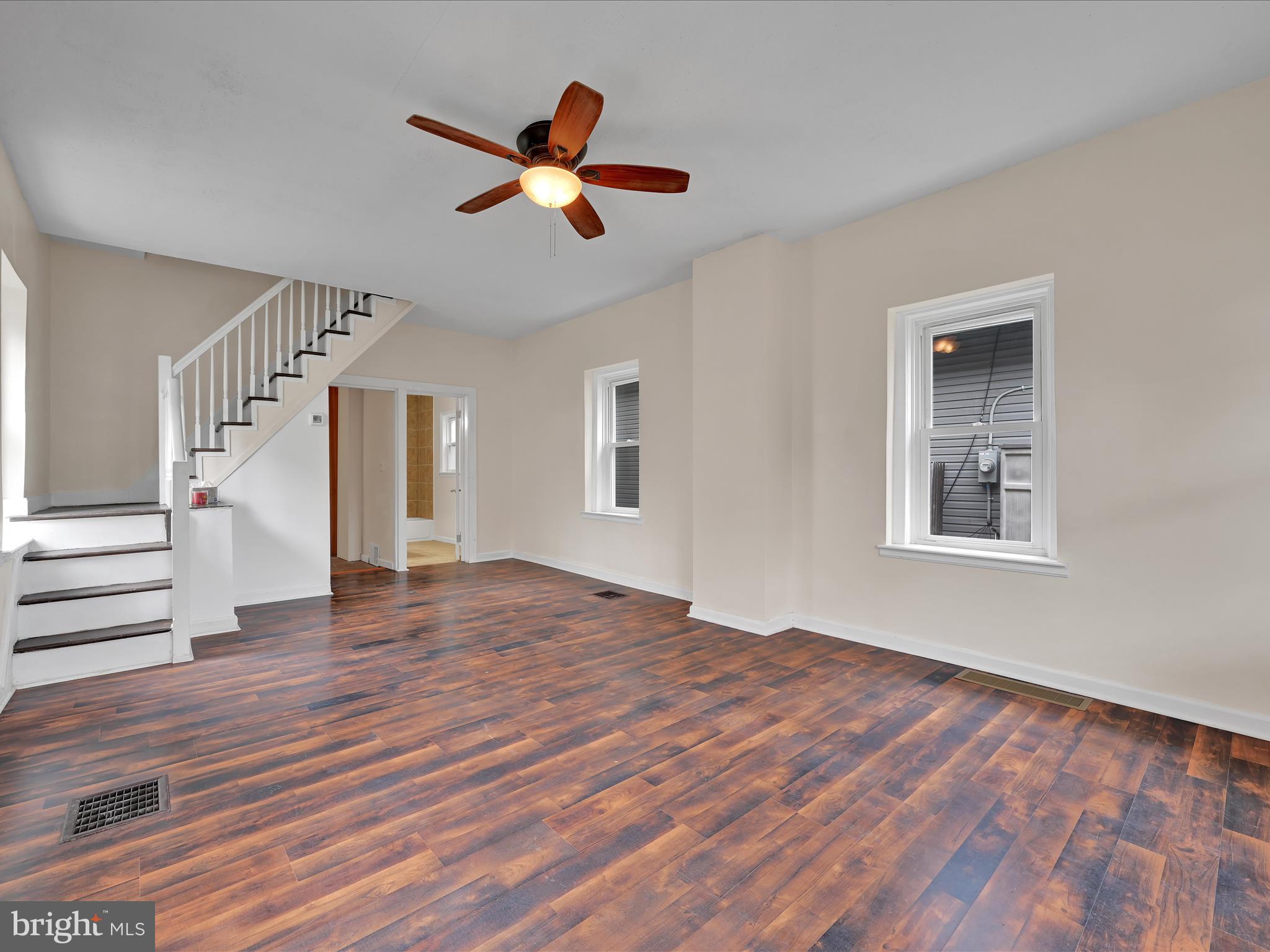 112 OAK LANE