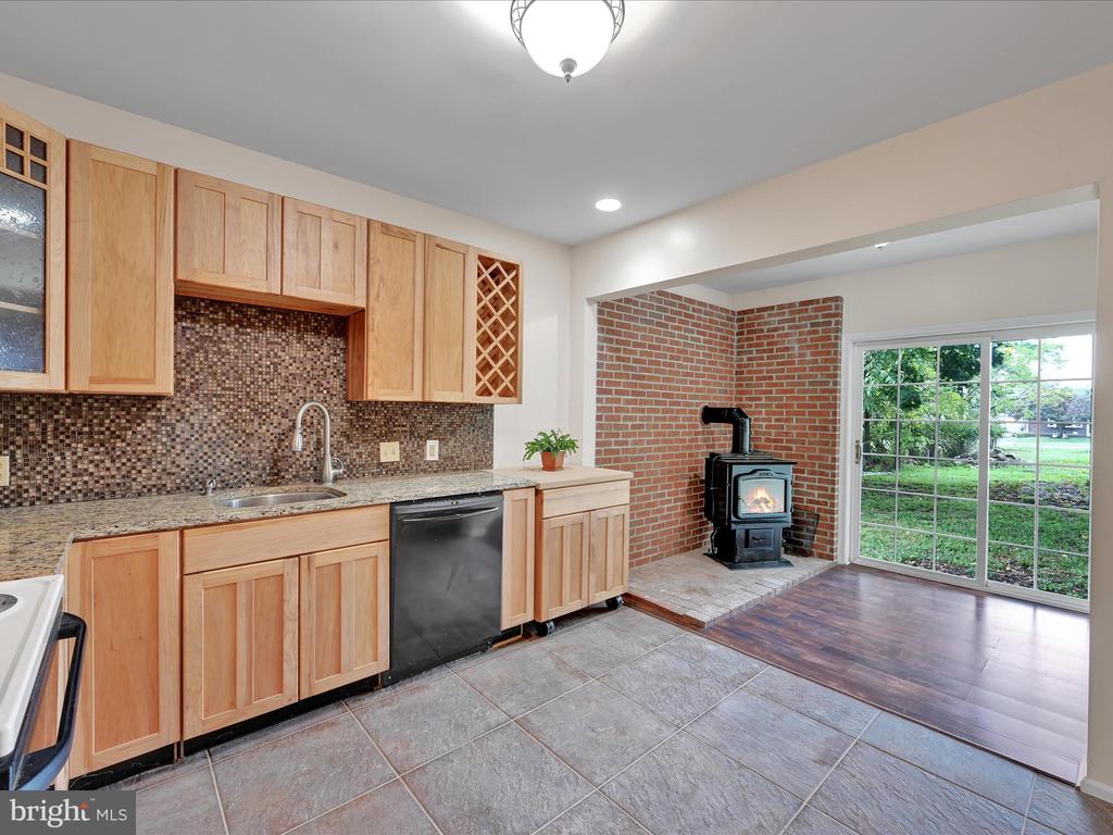112 OAK LANE