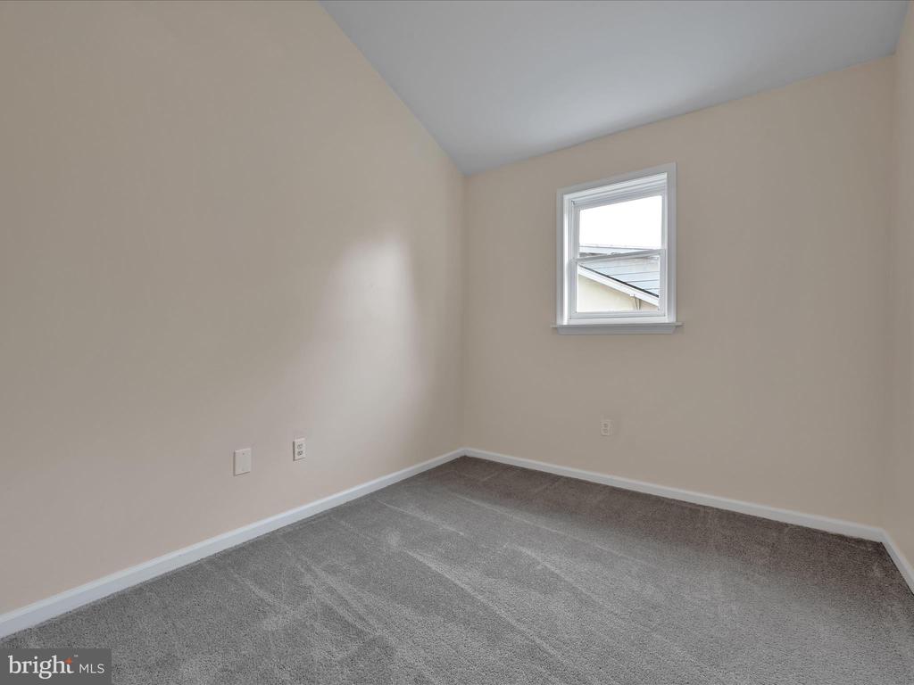 112 OAK LANE