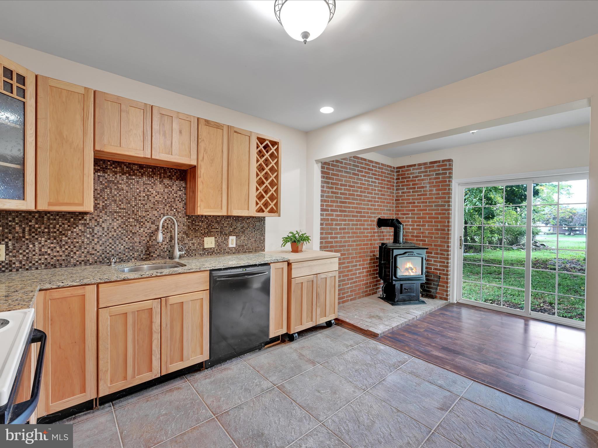 112 OAK LANE