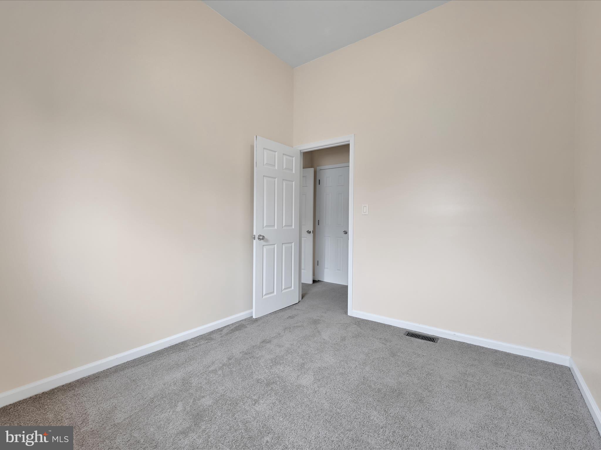 112 OAK LANE