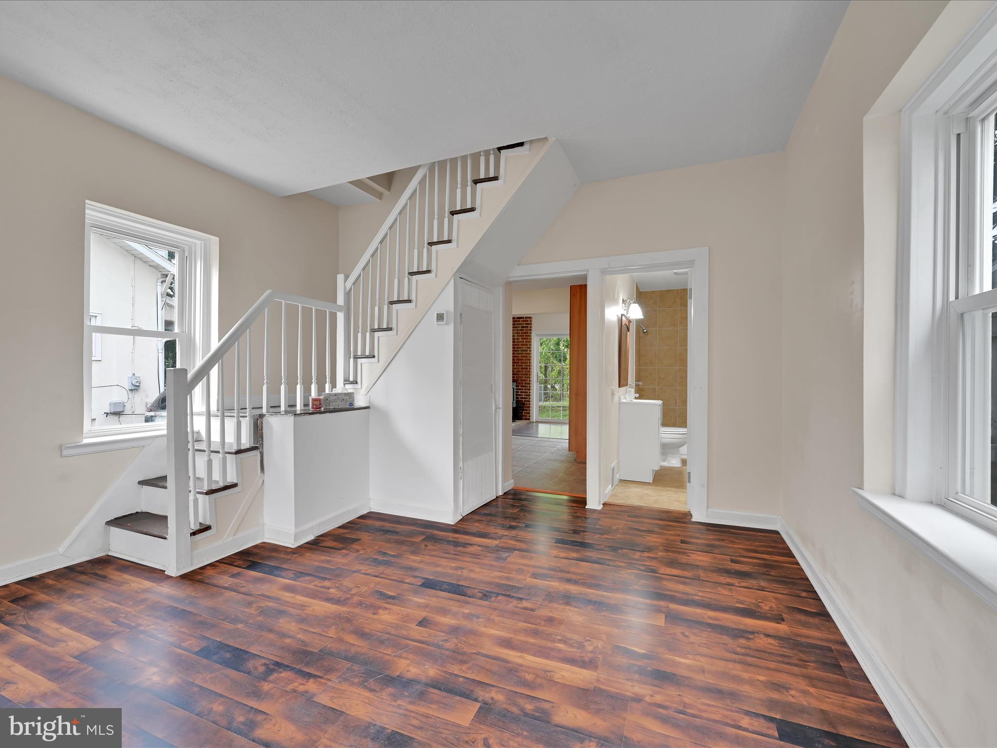 112 OAK LANE