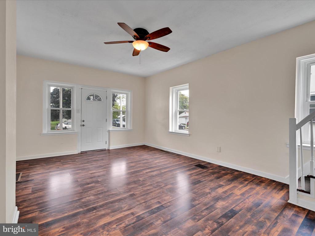 112 OAK LANE