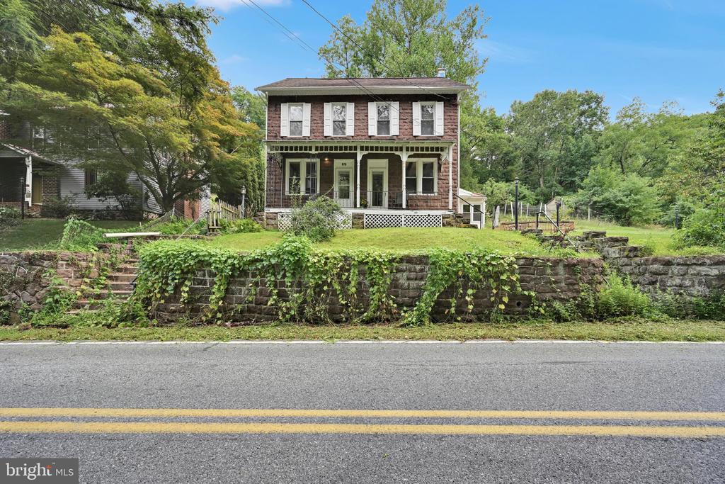 868 WYOMISSING ROAD