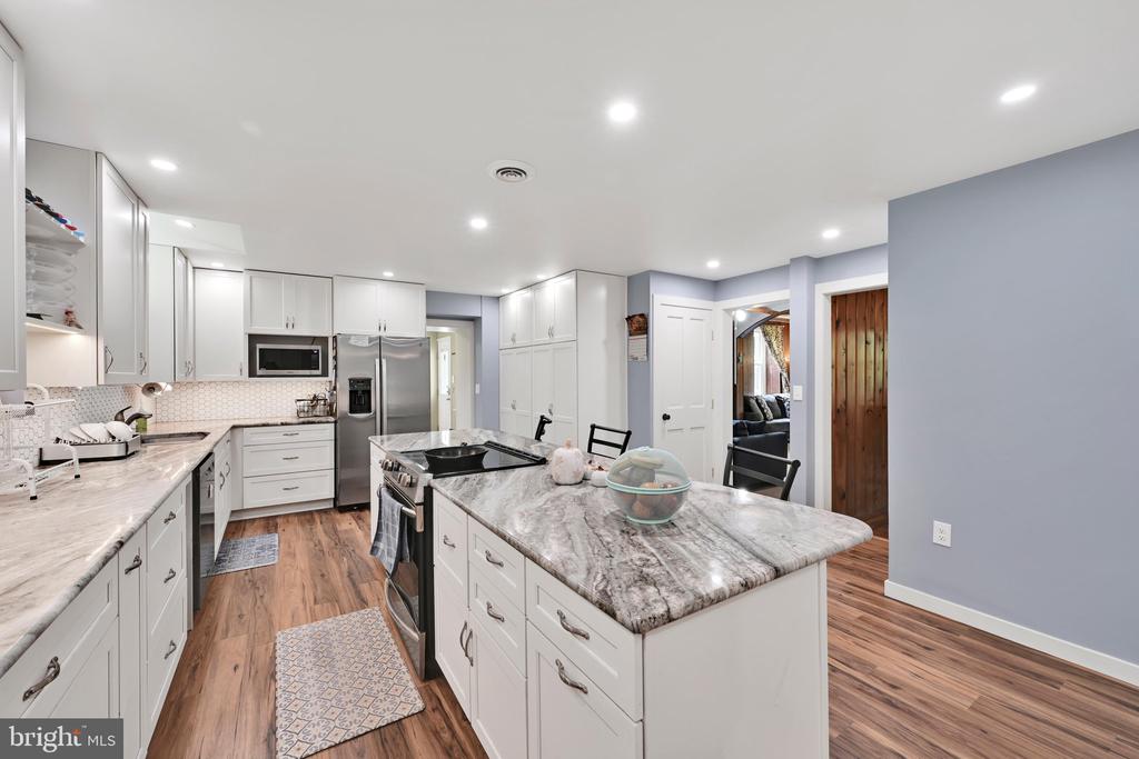 868 WYOMISSING ROAD