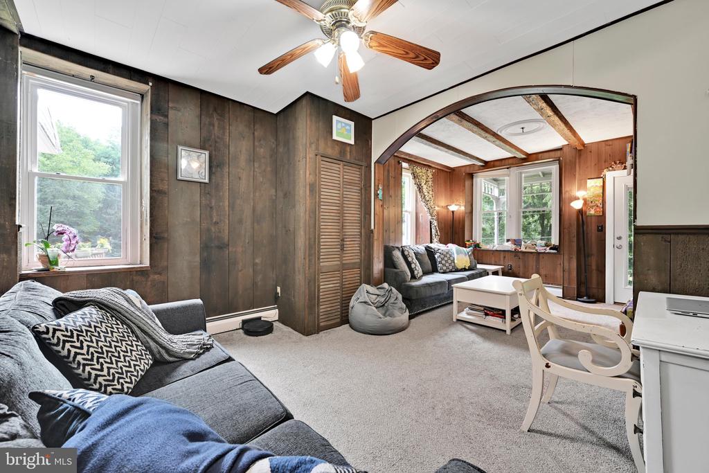 868 WYOMISSING ROAD