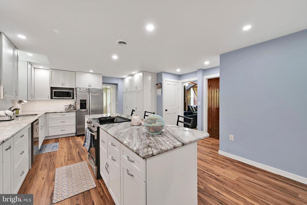 868 WYOMISSING ROAD