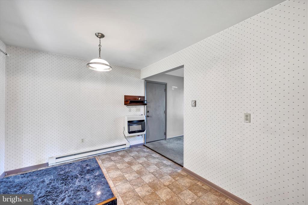 35 E Summit Dr