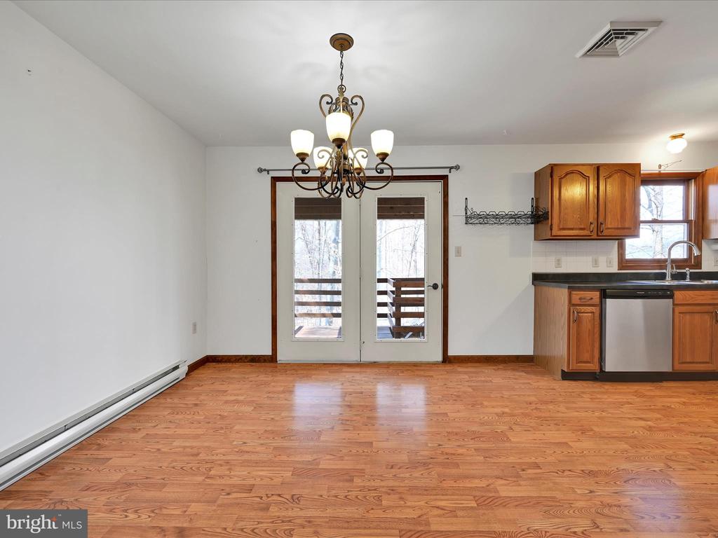 5 Woodland Dr
