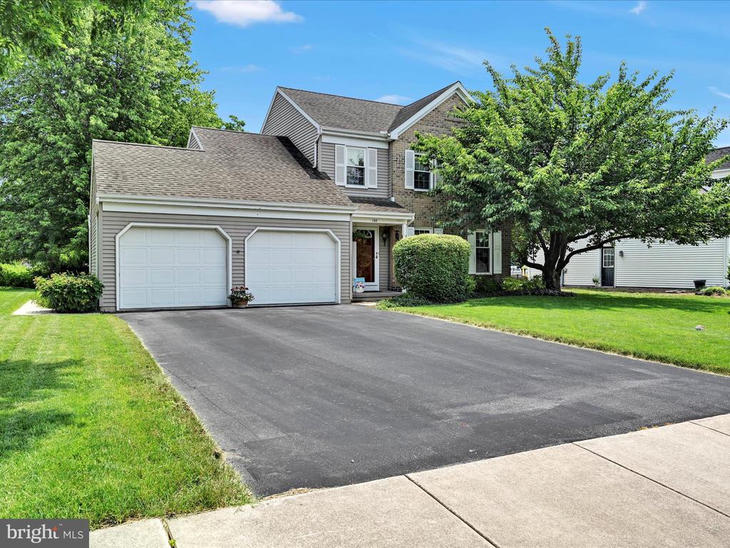 138 Laurie Ln