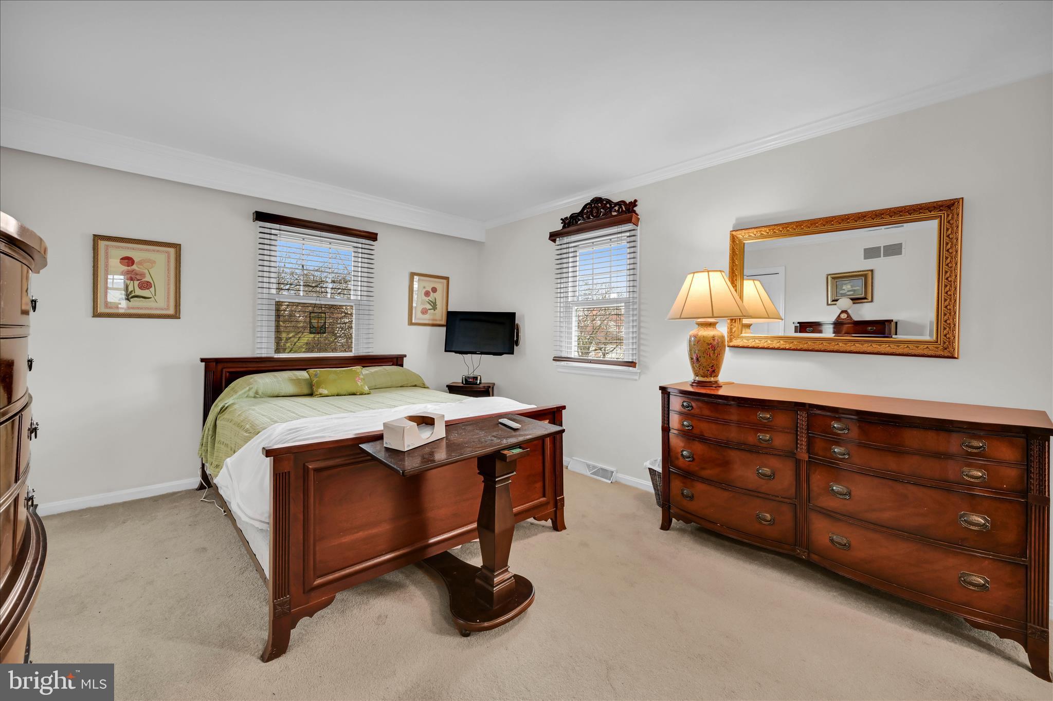 1484 CONESTOGA VIEW DRIVE