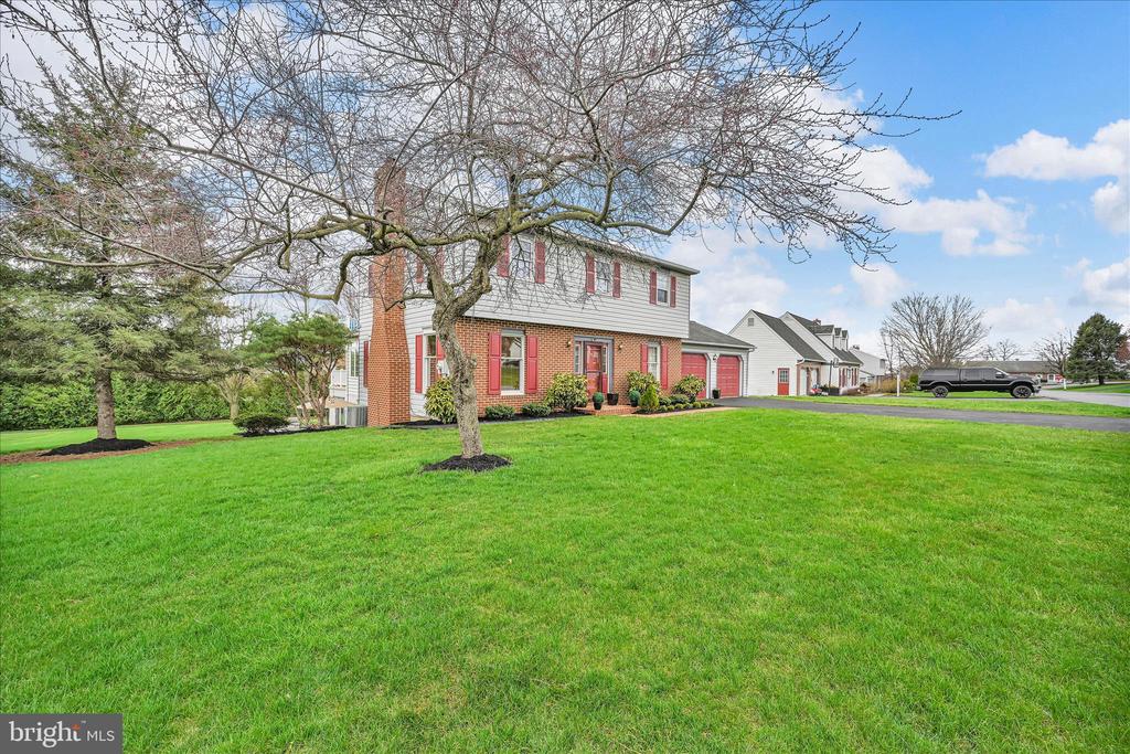 1484 CONESTOGA VIEW DRIVE
