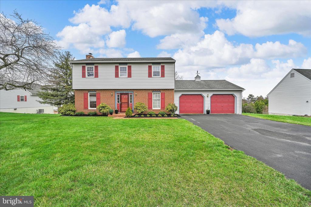 1484 CONESTOGA VIEW DRIVE