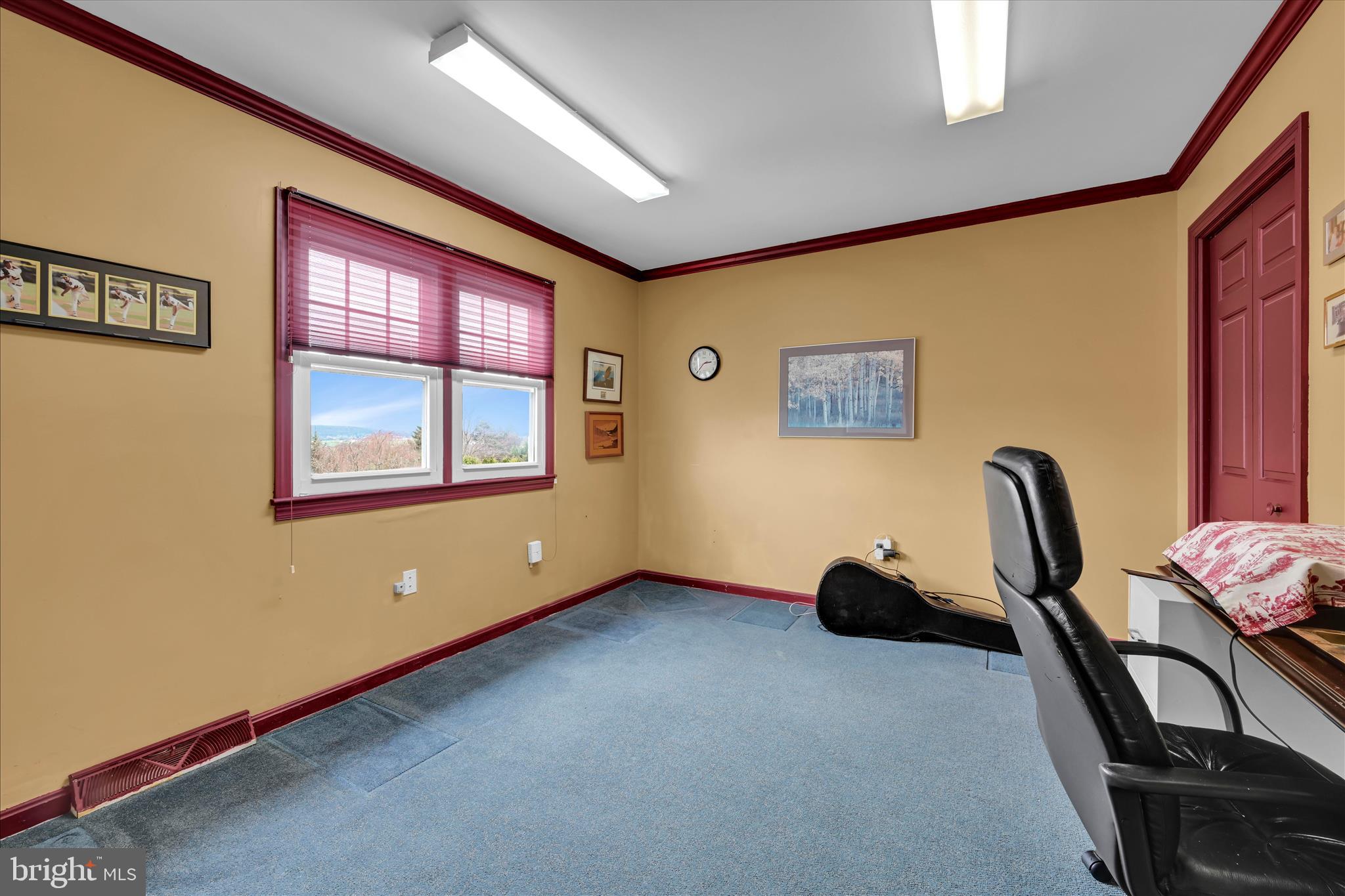 1484 CONESTOGA VIEW DRIVE