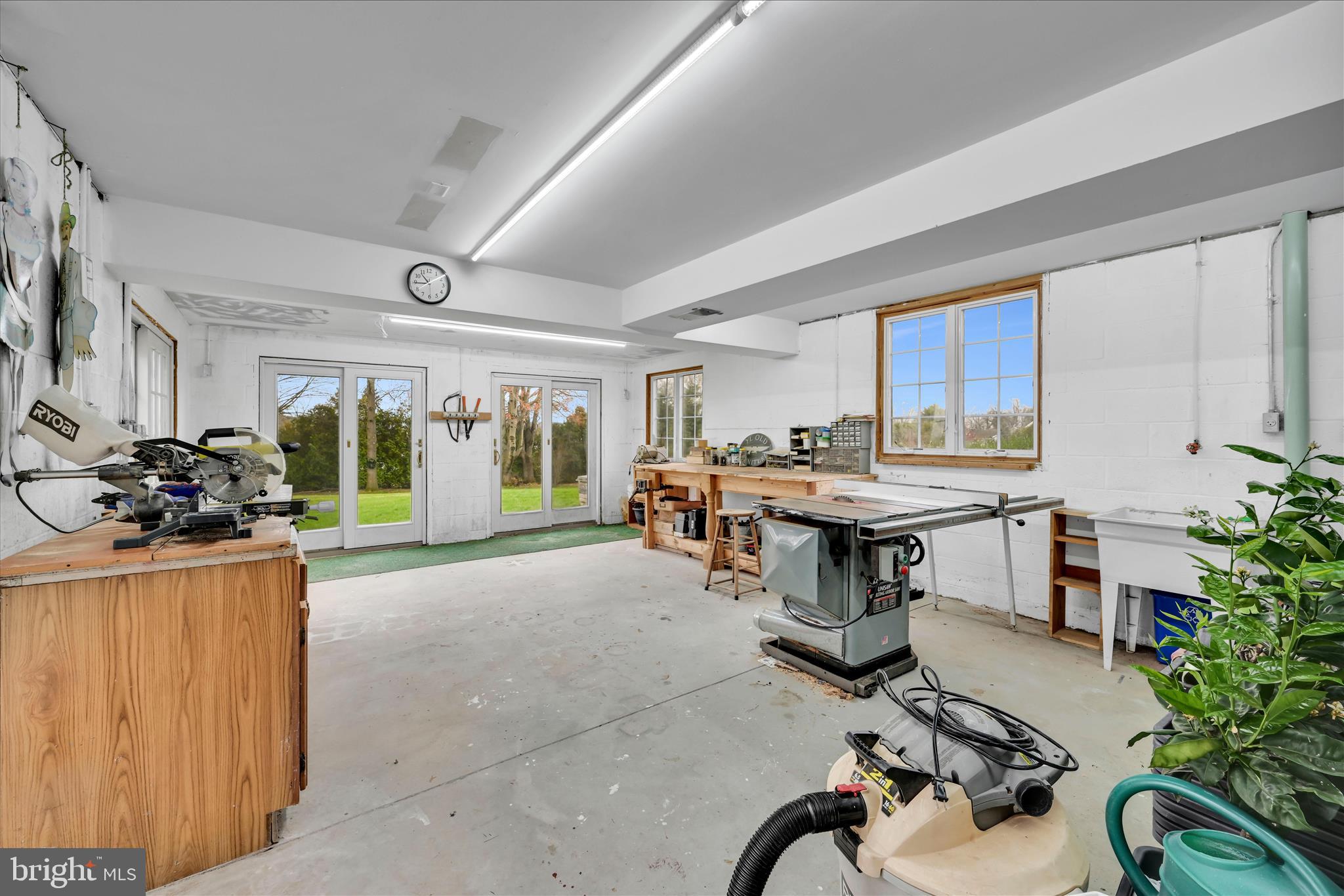 1484 CONESTOGA VIEW DRIVE