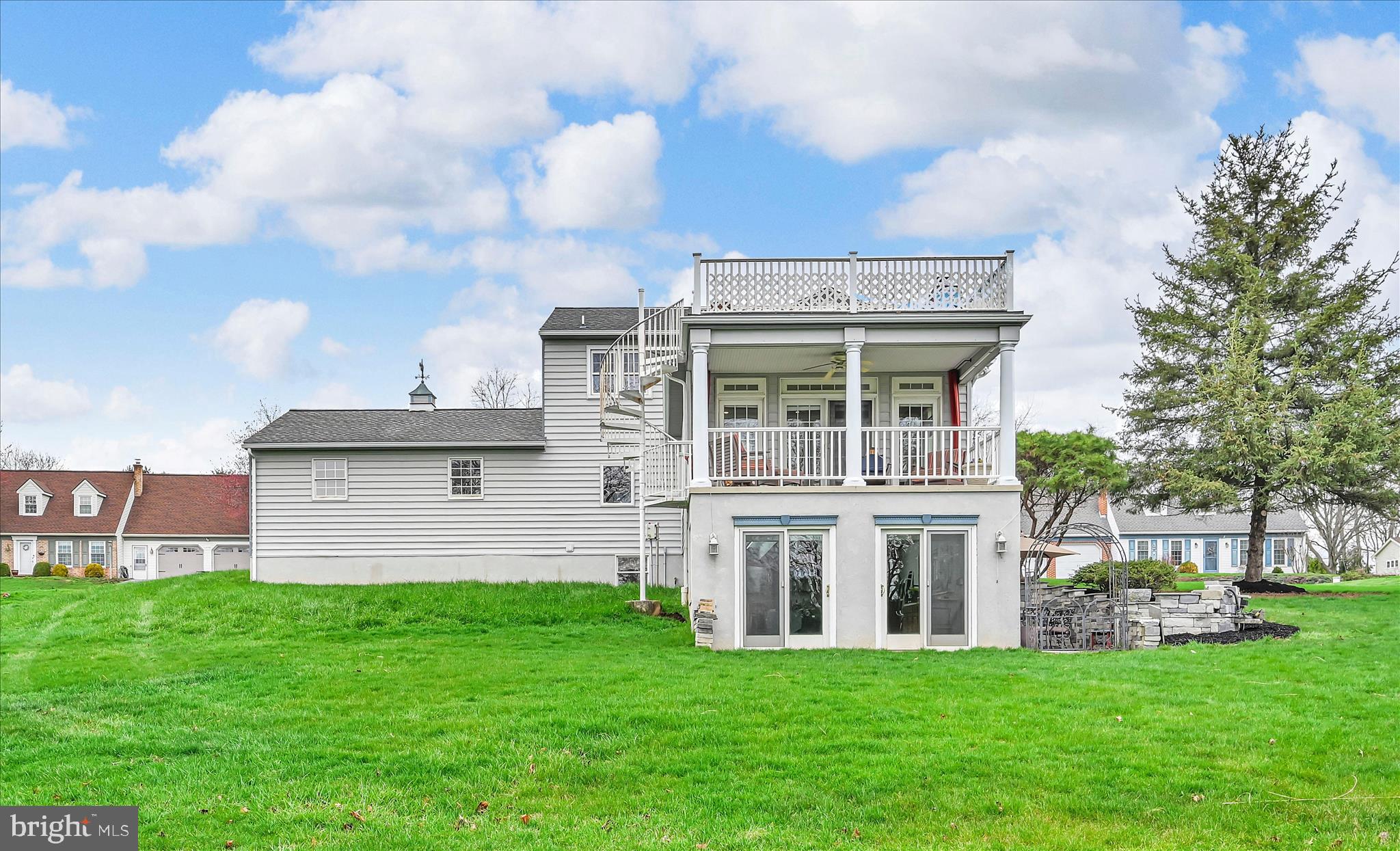 1484 CONESTOGA VIEW DRIVE