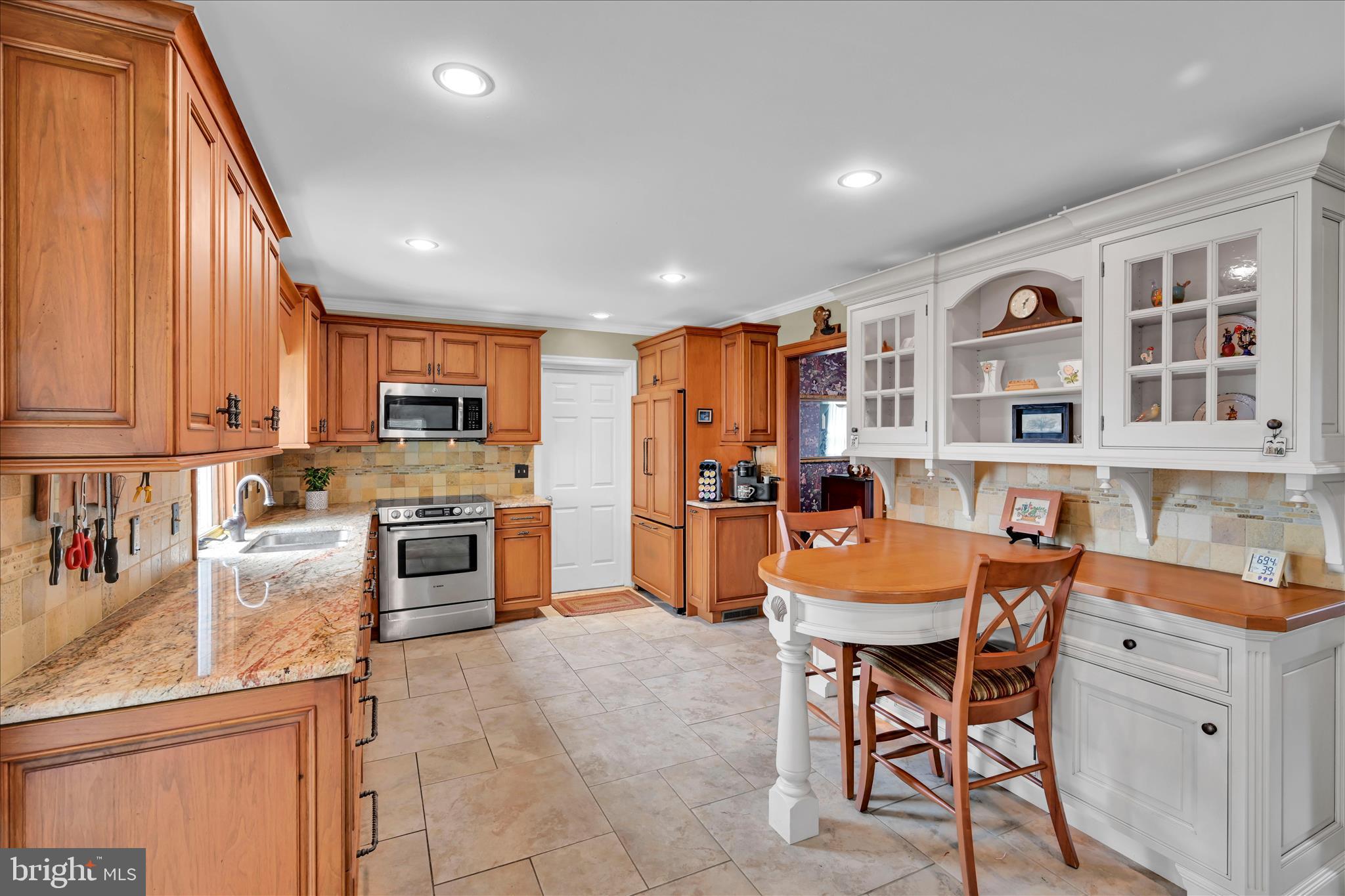 1484 CONESTOGA VIEW DRIVE