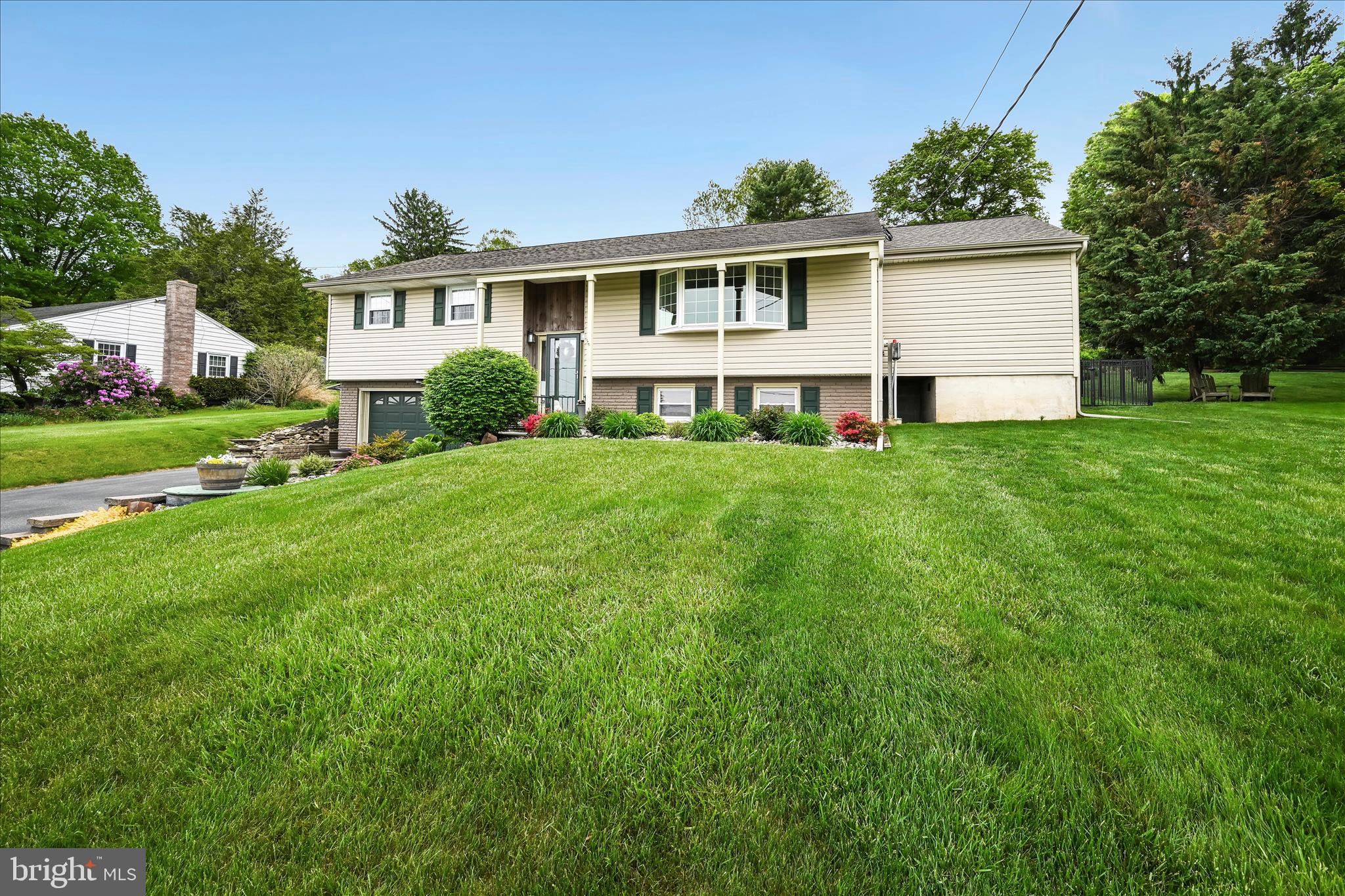 230 EDGEWOOD DRIVE