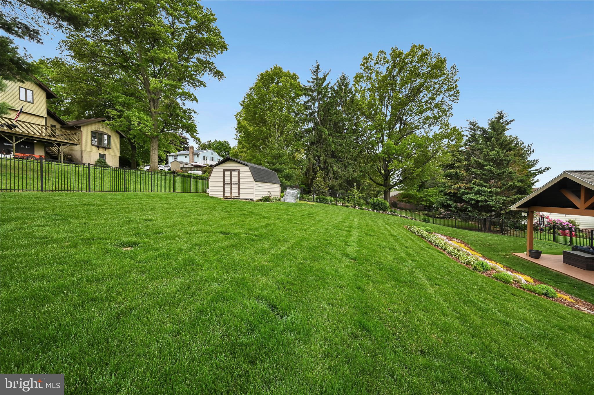 230 EDGEWOOD DRIVE