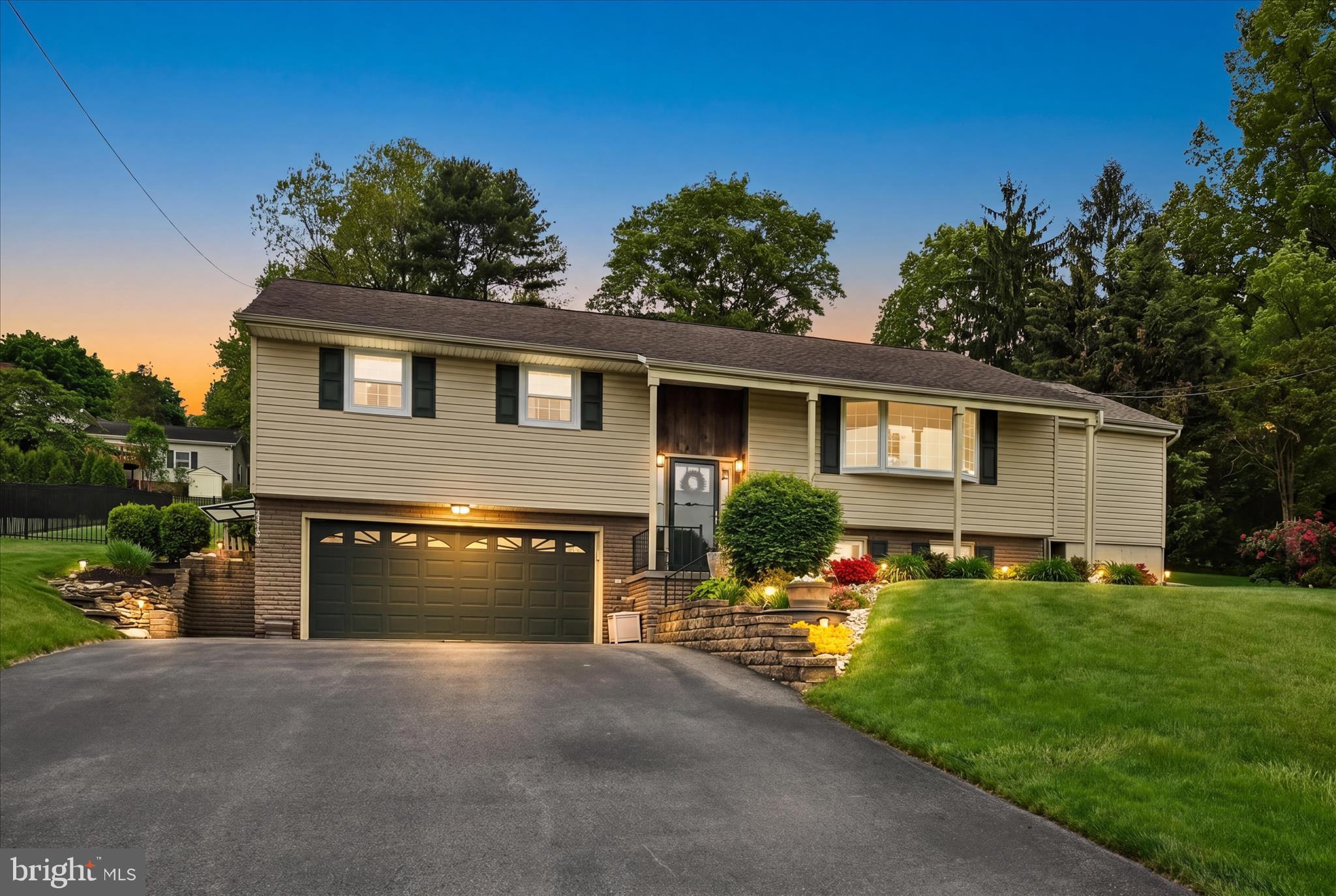 230 EDGEWOOD DRIVE