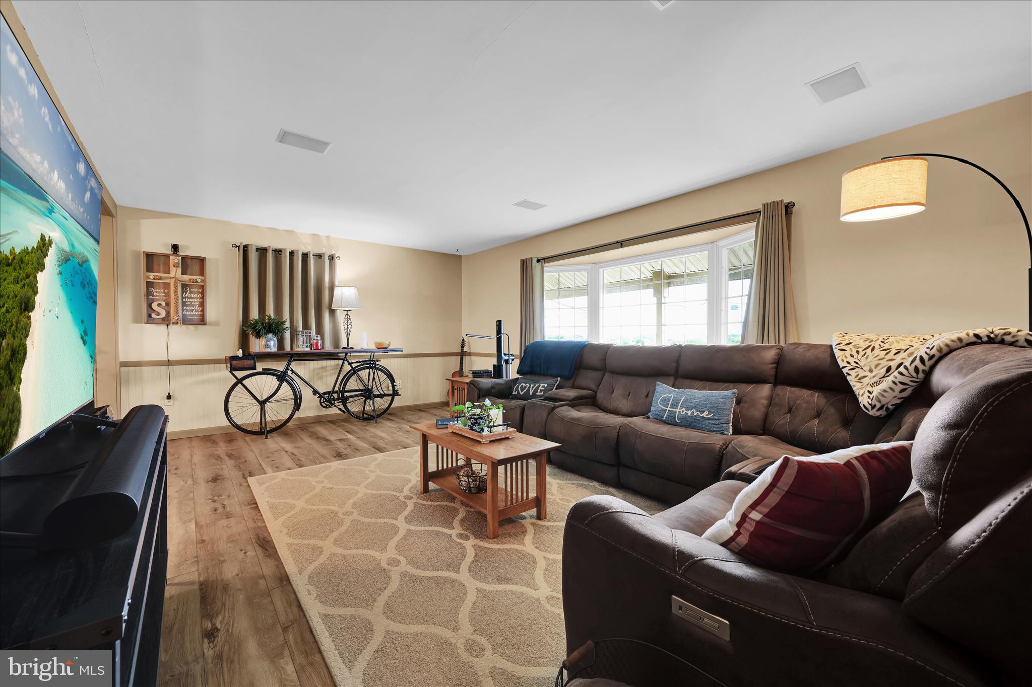 230 EDGEWOOD DRIVE