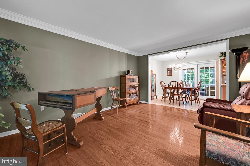 14 CONESTOGA WOODS ROAD