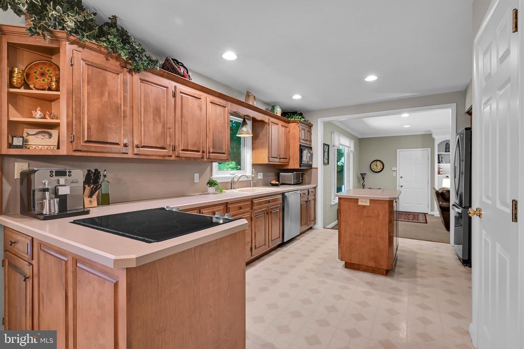 14 CONESTOGA WOODS ROAD