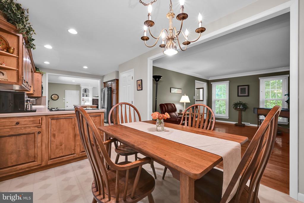 14 CONESTOGA WOODS ROAD