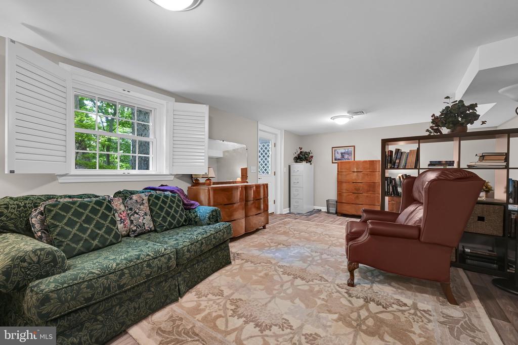 14 CONESTOGA WOODS ROAD