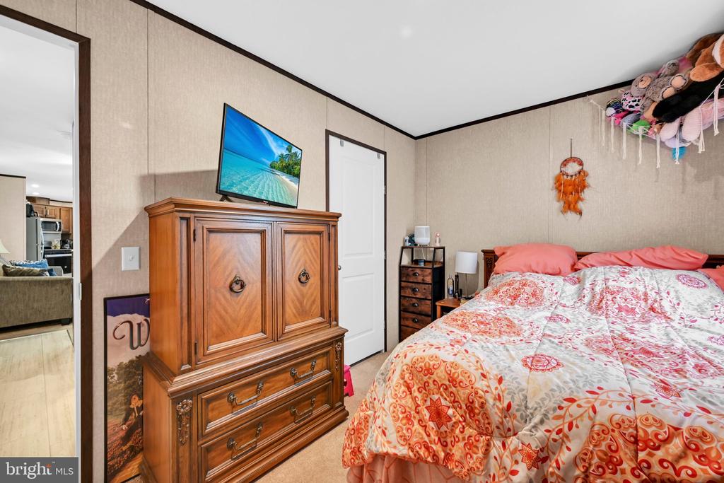 1395 BOWMANSVILLE ROAD Unit: 17