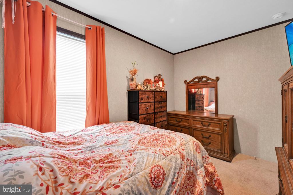 1395 BOWMANSVILLE ROAD Unit: 17