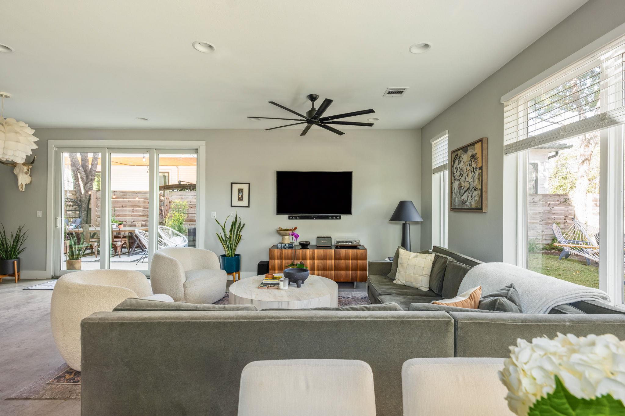 308 W North Loop BLVD # 1
