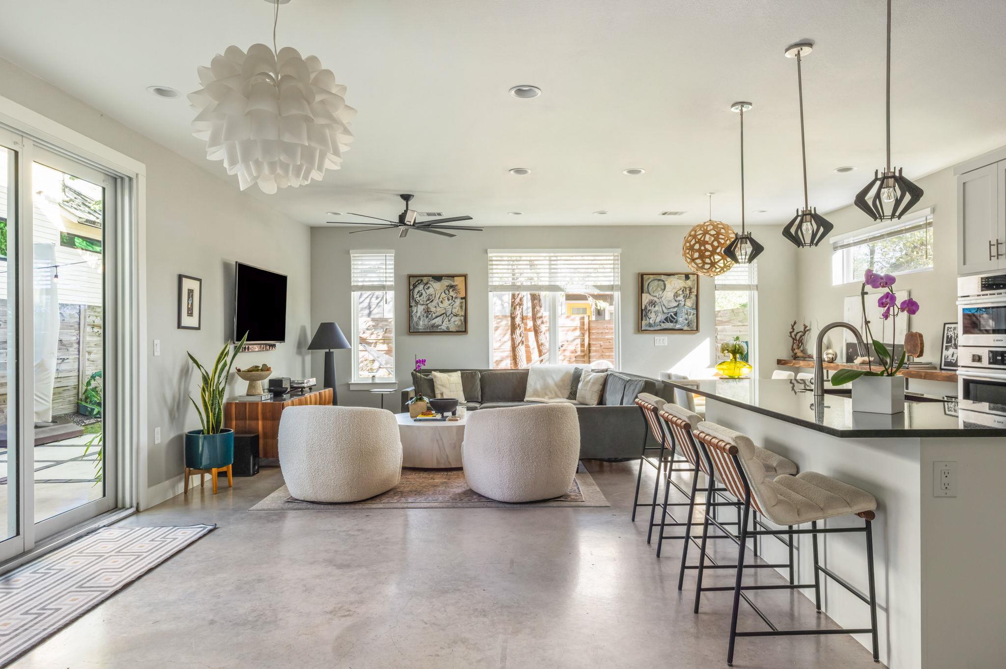308 W North Loop BLVD # 1