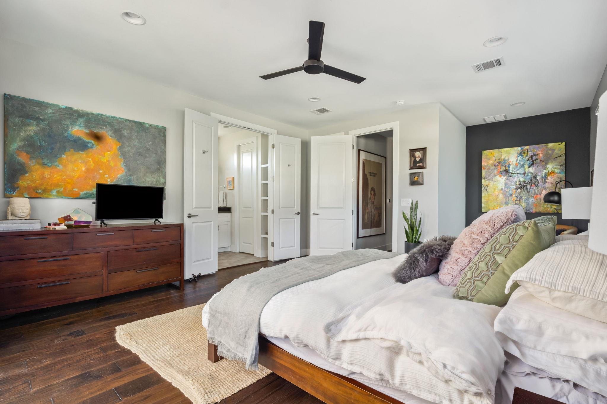 308 W North Loop BLVD # 1