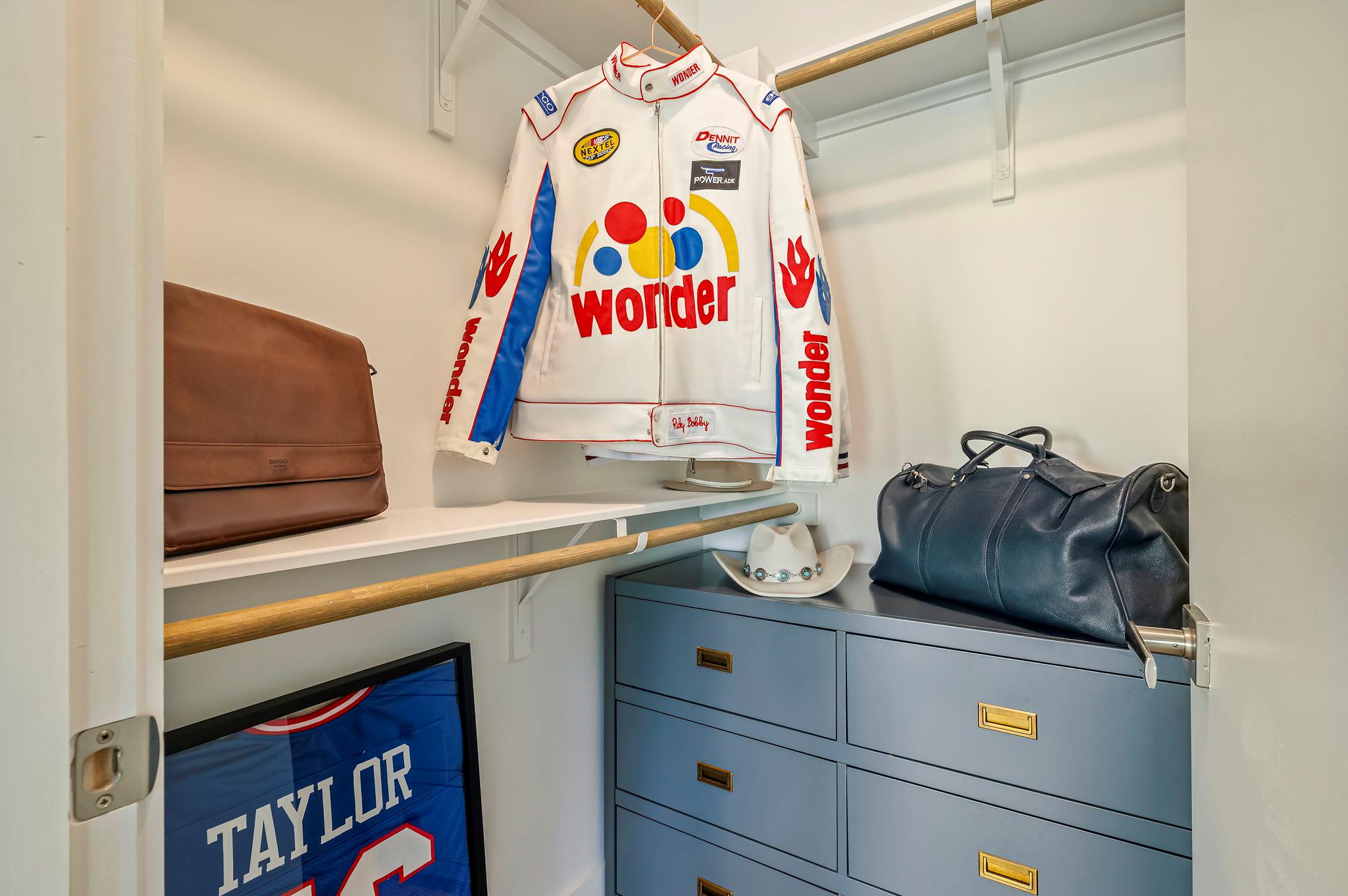 2300 Enfield RD # 302