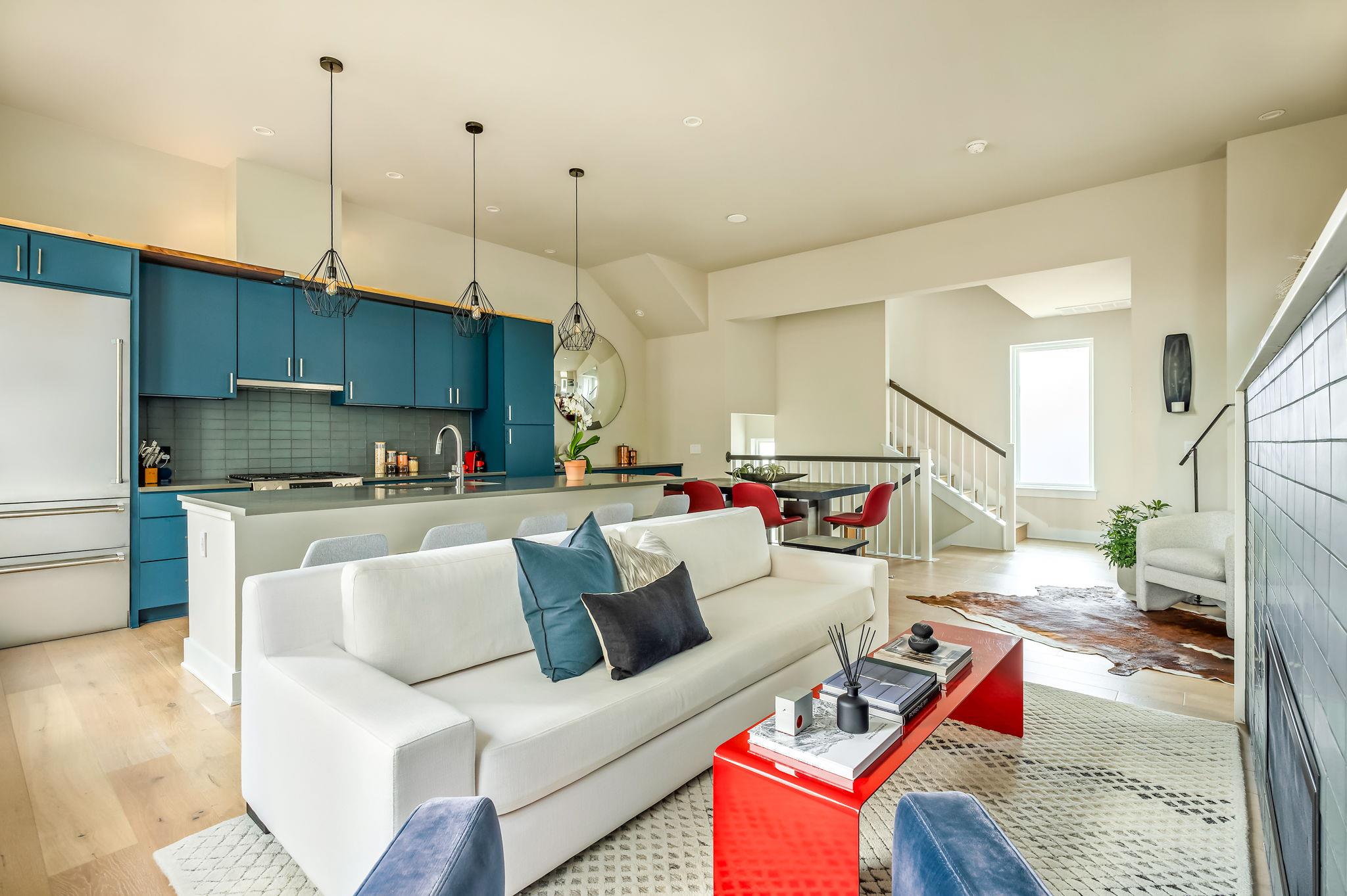 2300 Enfield RD # 302