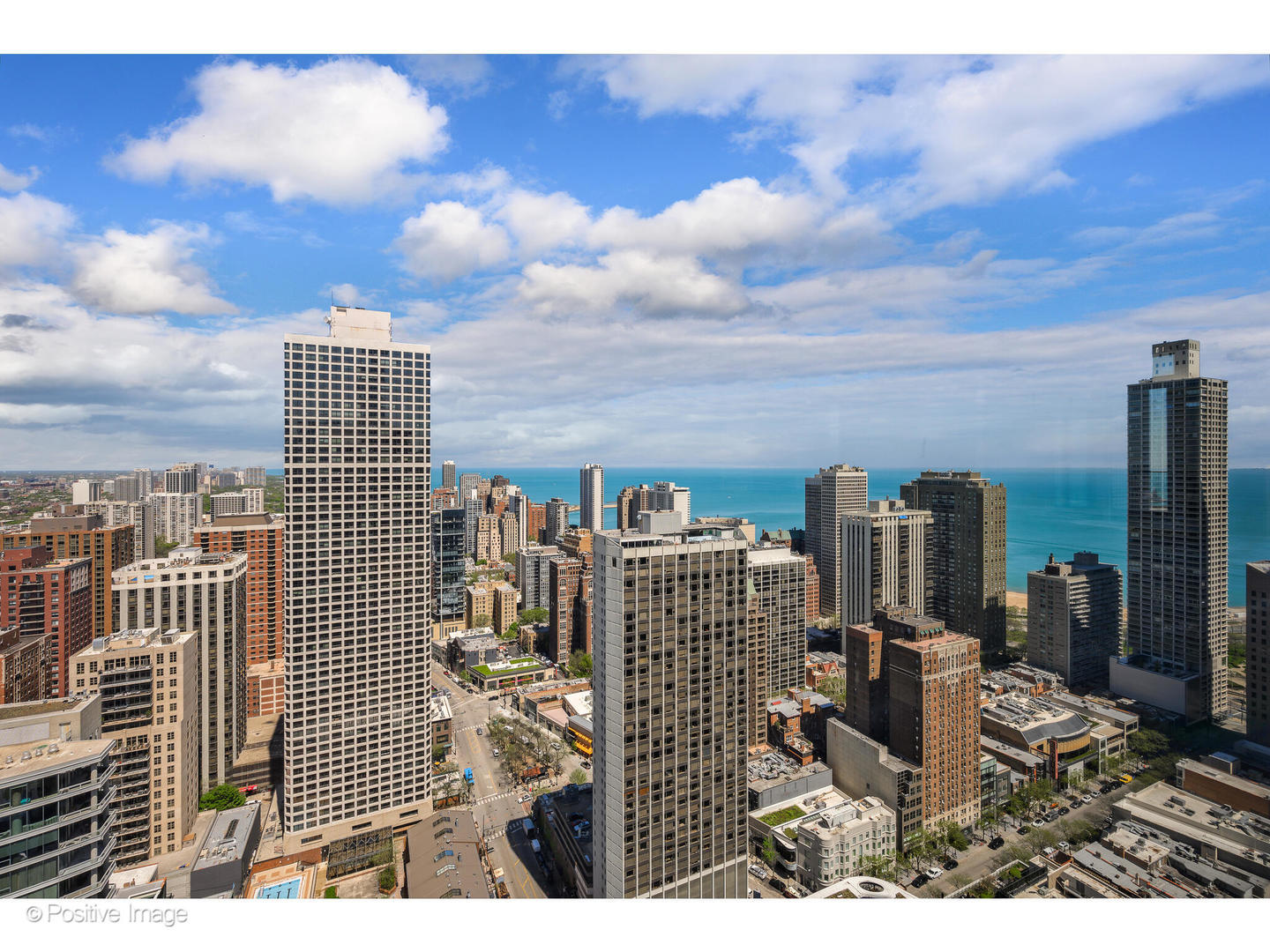 9 W Walton Street Unit: 3800