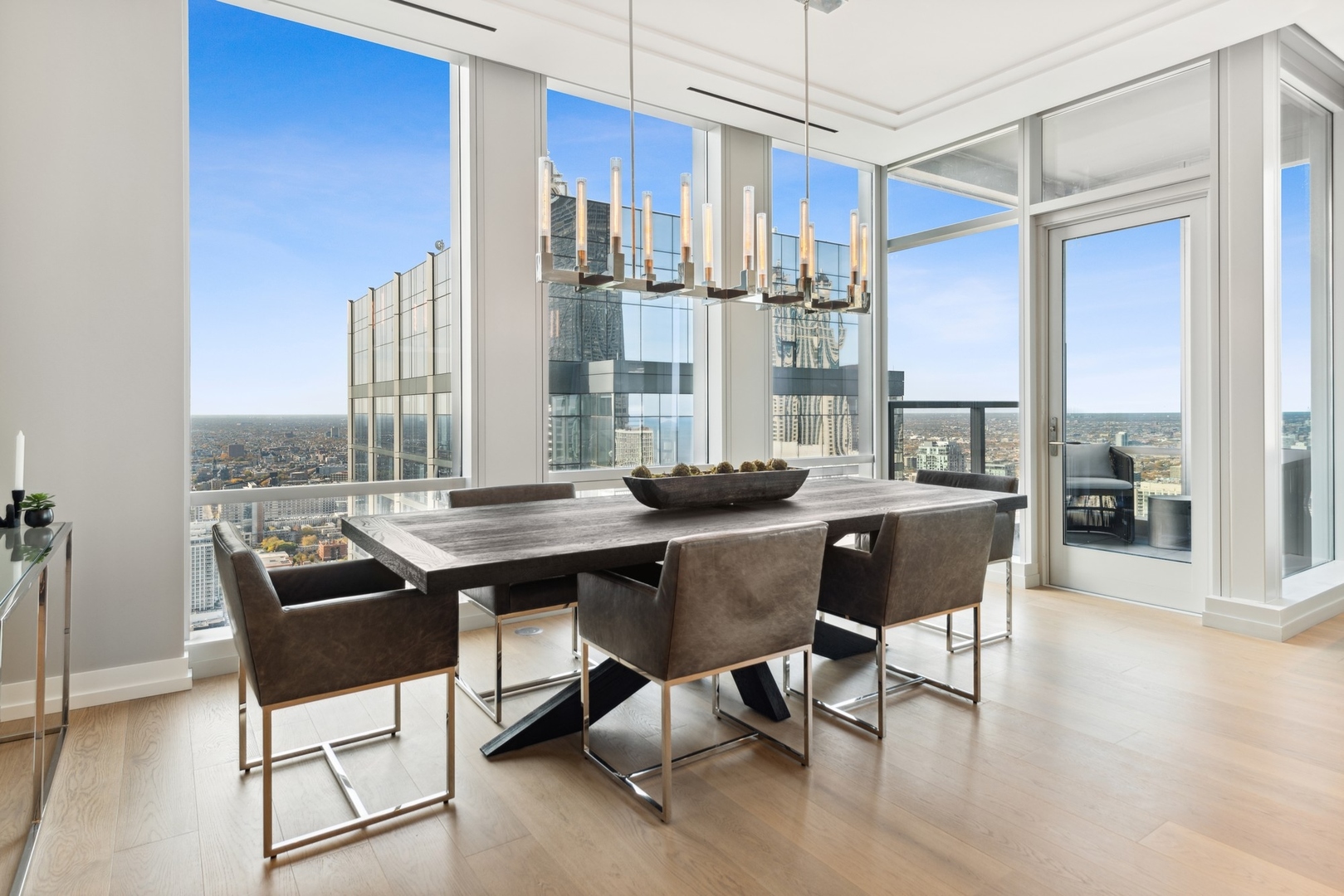 14 W Superior Street Unit: 4504