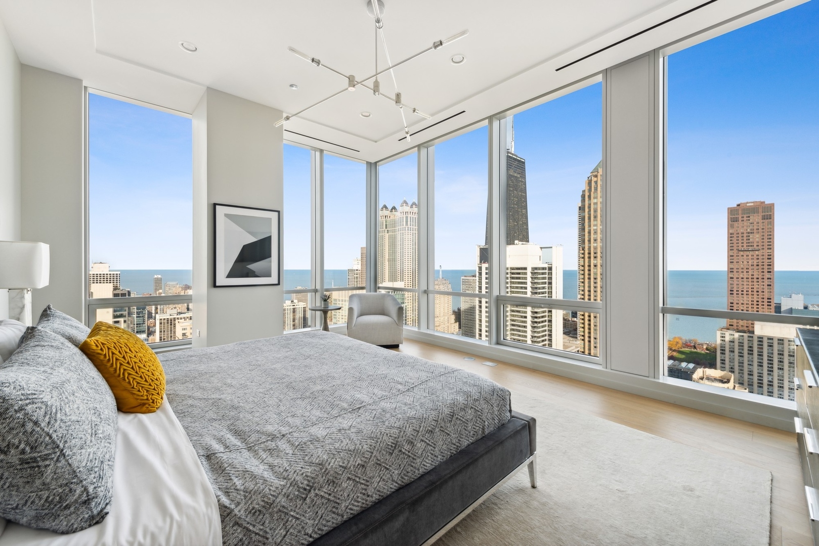14 W Superior Street Unit: 4504