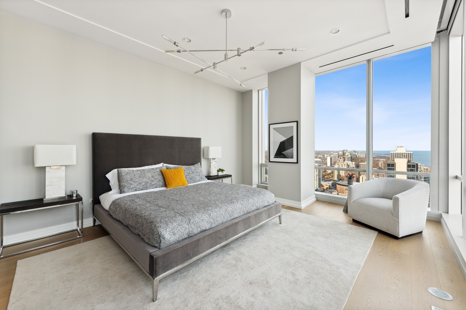 14 W Superior Street Unit: 4504