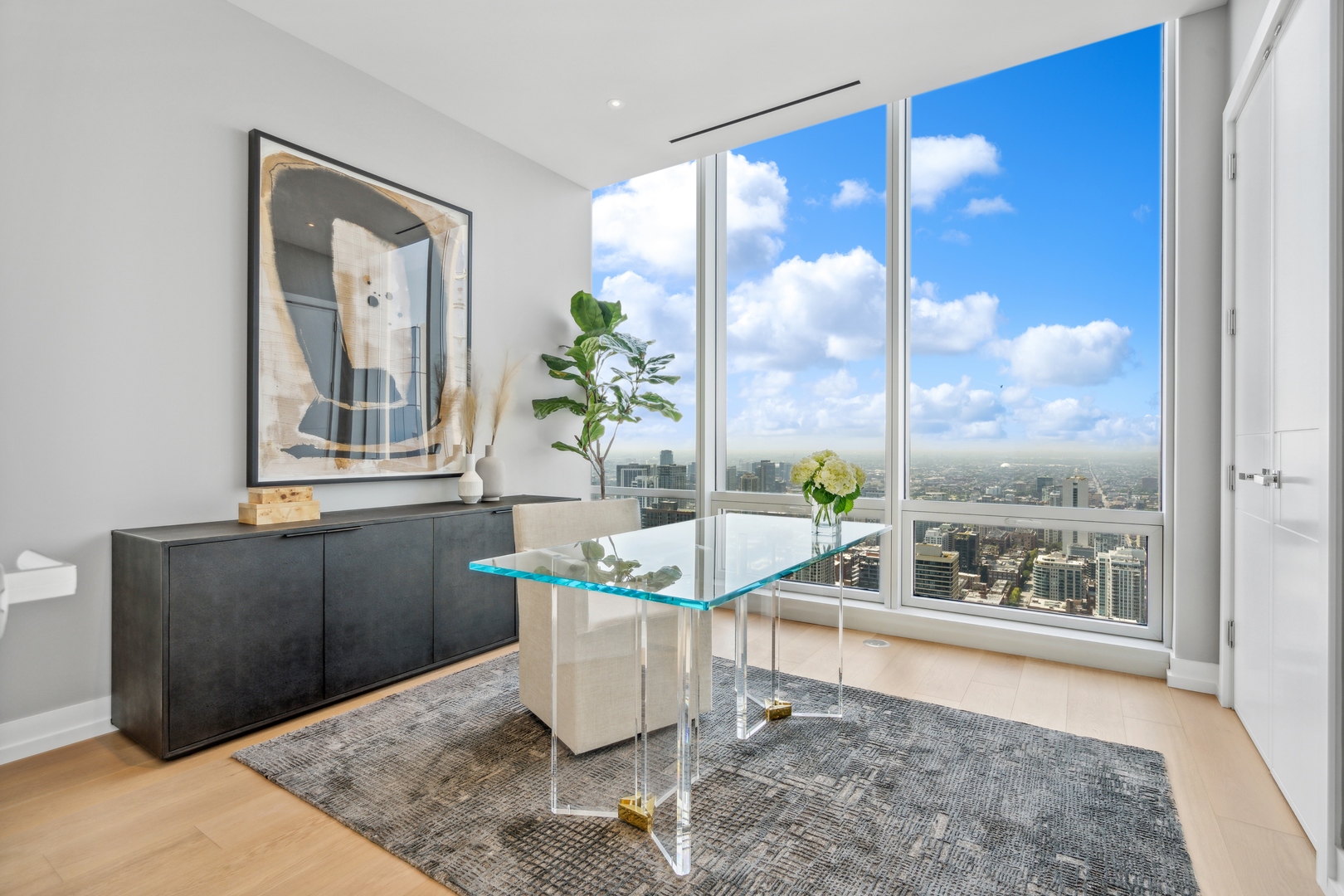 14 W Superior Street Unit: 4603