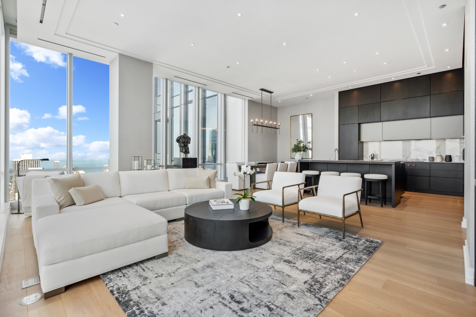 14 W Superior Street Unit: 4603