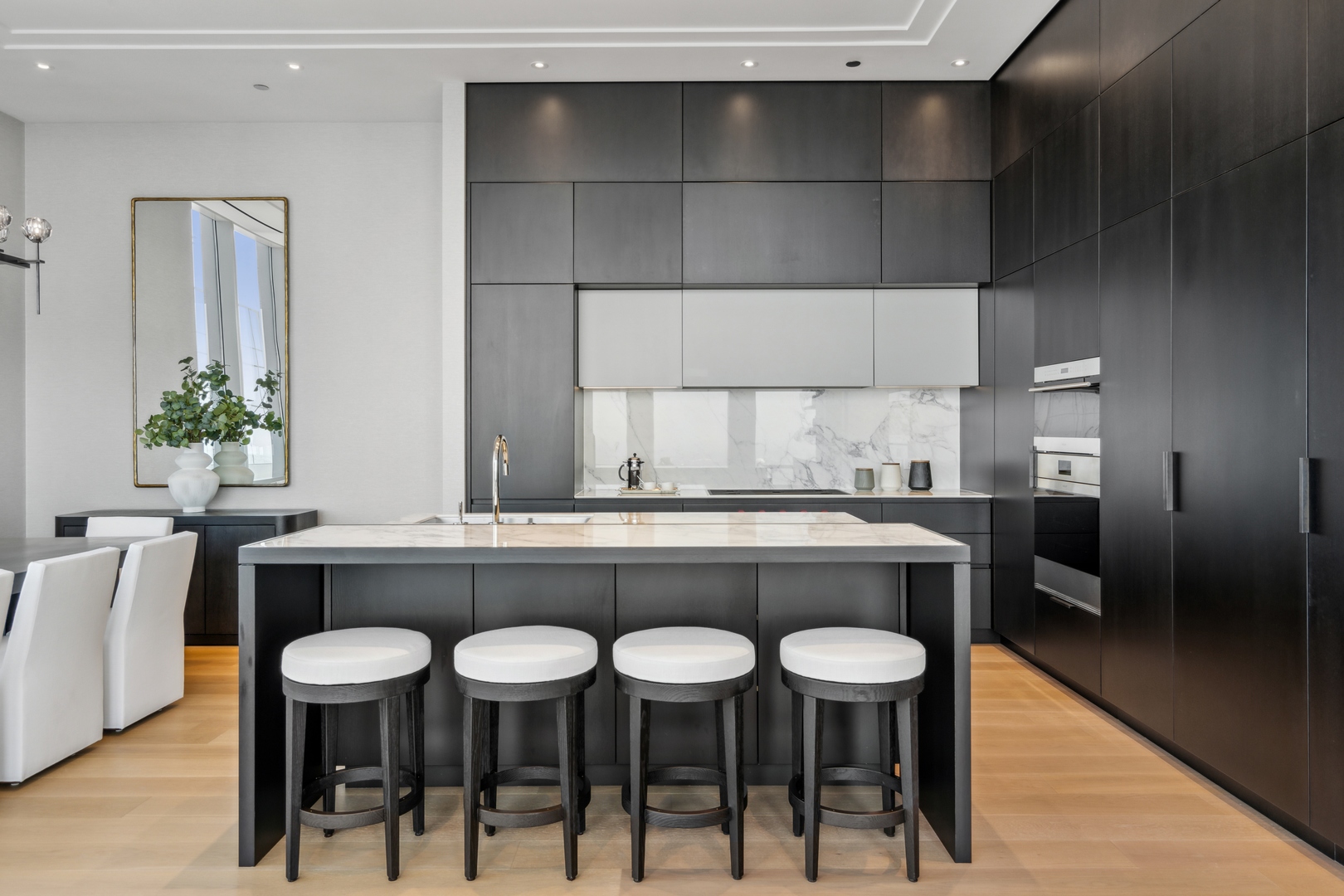 14 W Superior Street Unit: 4803