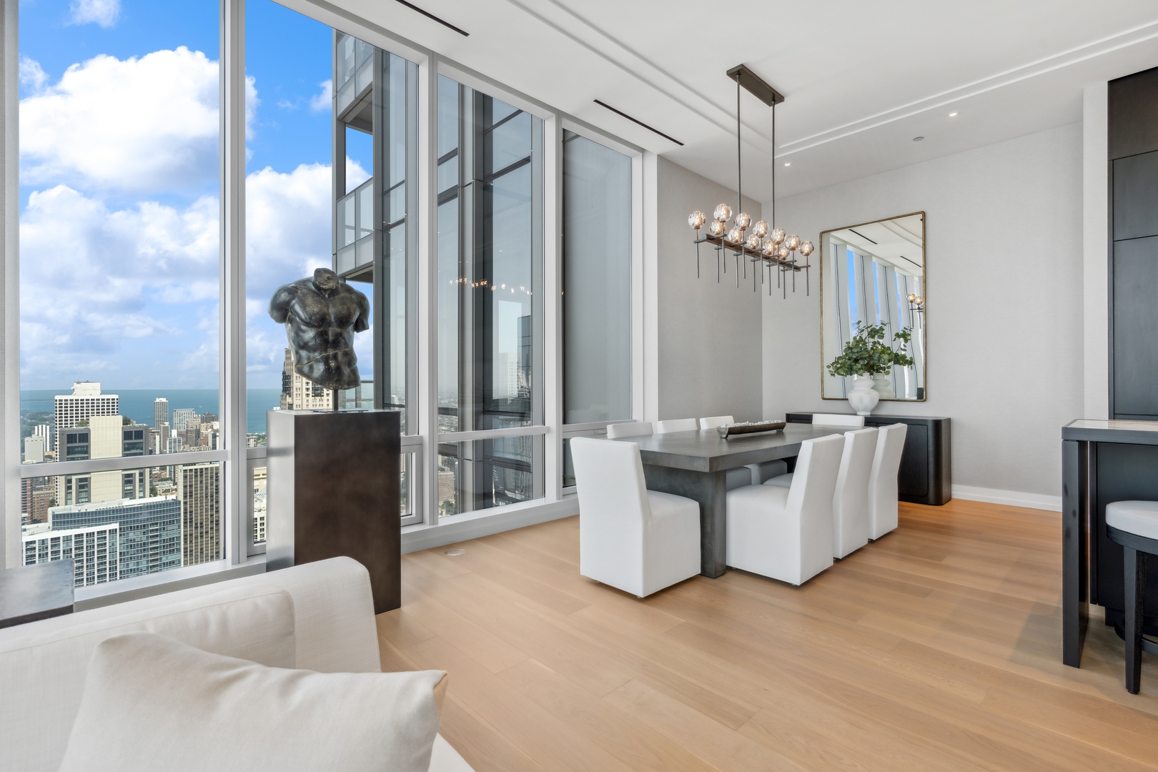 14 W Superior Street Unit: 4803