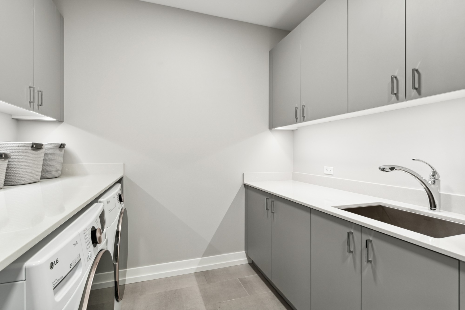 14 W Superior Street Unit: 4804