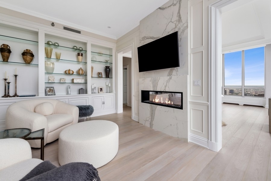 55 E Erie Street Unit: 5002
