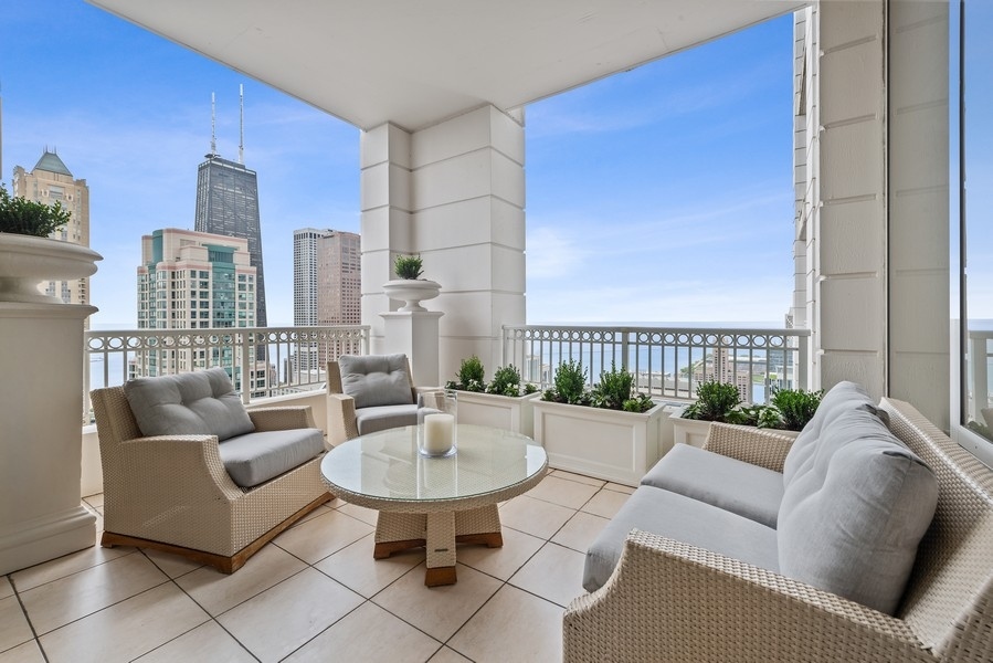 55 E Erie Street Unit: 5002