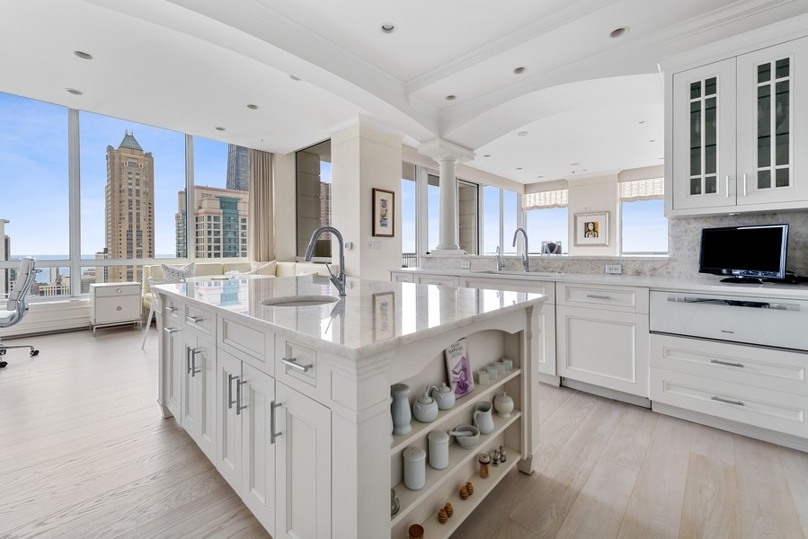 55 E Erie Street Unit: 5002