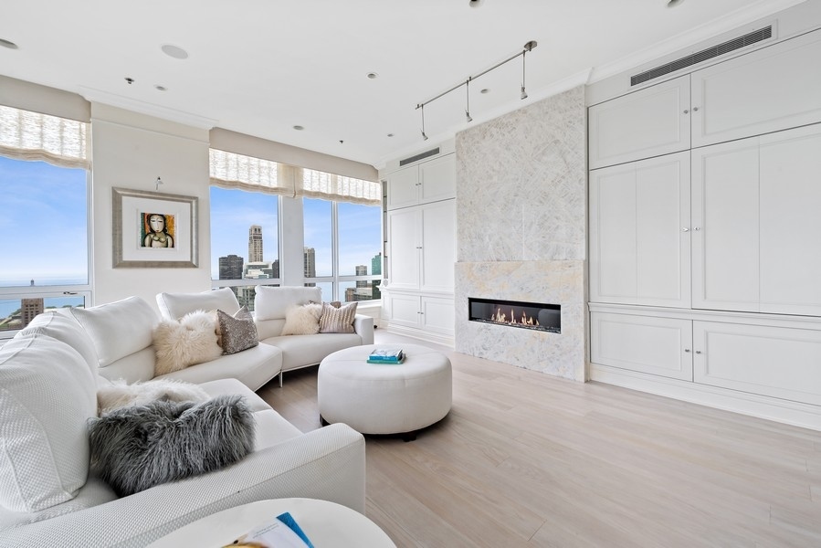 55 E Erie Street Unit: 5002